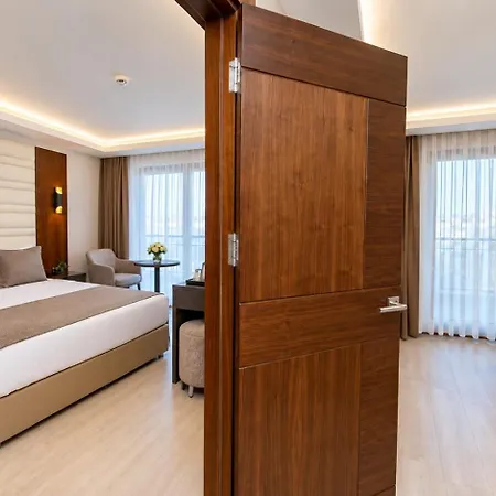 My Dream Hotel 3*