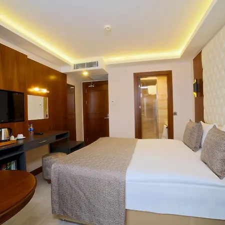 My Dream Hotel 3*