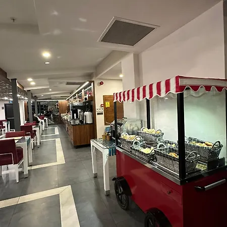 My Dream 3* İstanbul